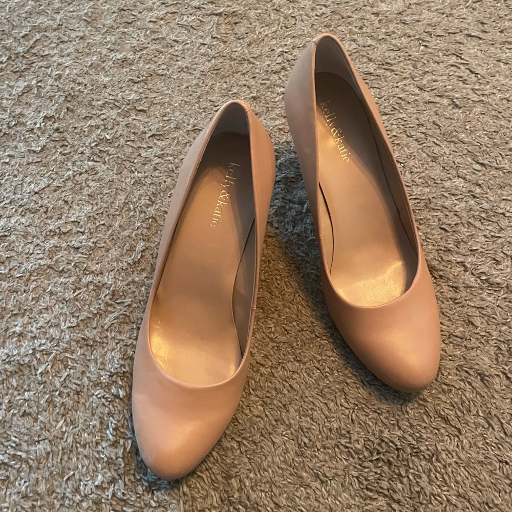 Kelly & Katie nude wedge heel